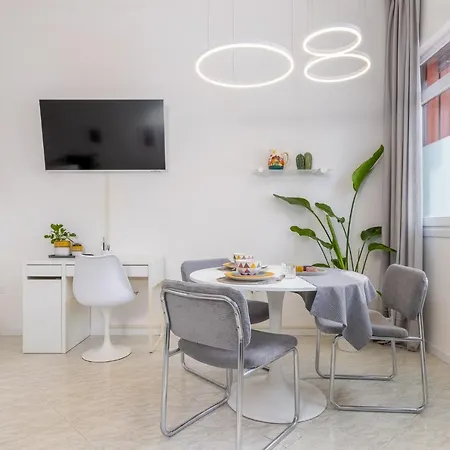 Homestwenty3 - Eleven *