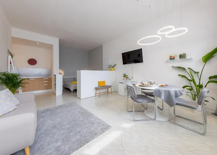 Homestwenty3 - Eleven Apartamento *