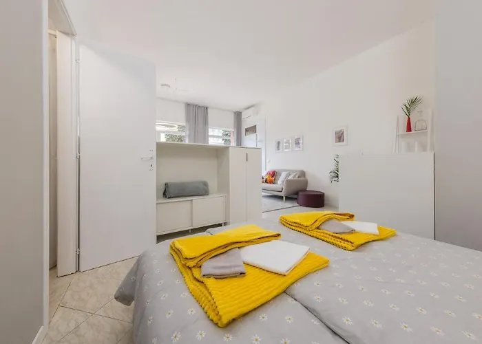 Homestwenty3 - Eleven Caorle